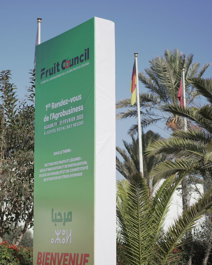 لوحة استقبال Fruit Council 2025 بأكادير
